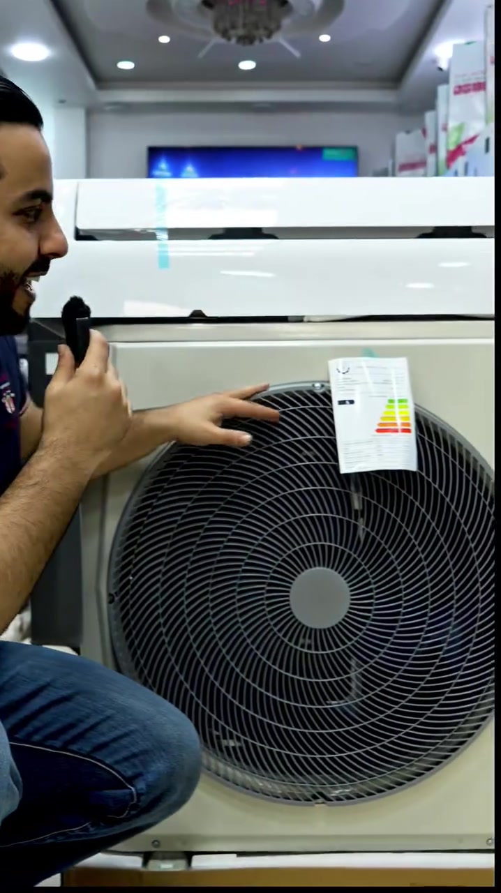سبلت ميديا ٢ طن انفيرتر يشتغل على السحب  حجم عملااااق تحكم اقتصادي ... متوفر من ١ طن الى ٣ طن


**إذا كنت صاحب هذا الإعلان وتريد حذفه لأي سبب، رجاءا أرسل رسالة إلى الدعم الفني**