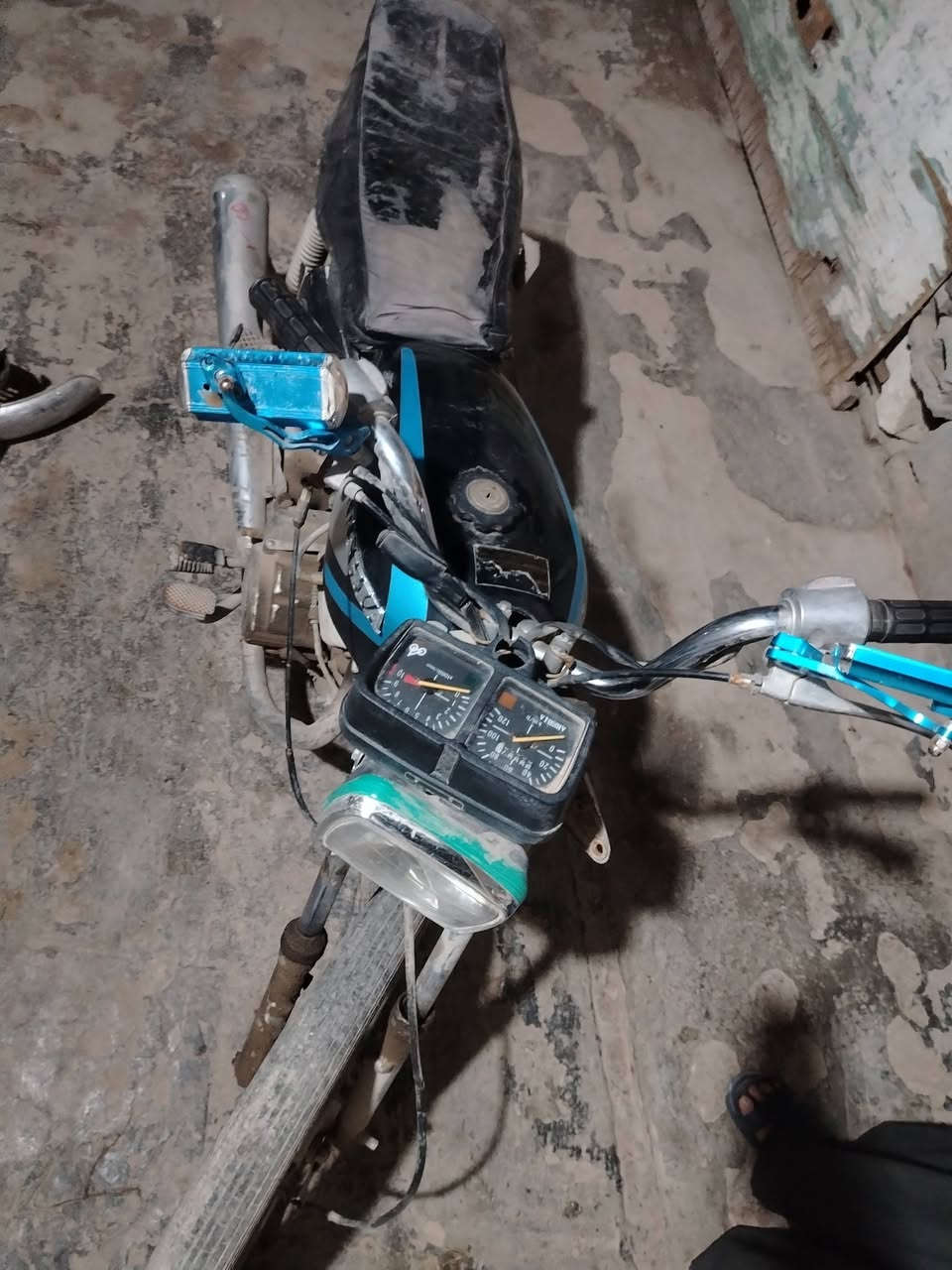 السلام عليكم دراجه للبيع سعر ١٢٥ نقص هندر ولويل الخلفي يراد تعديل مكان الدراجه نهايه حي العامل ***********
