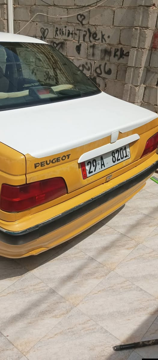 السلام عليكم بيجو باص للبيع 2013 سنويه لل 28 مقفوله كفاله عامه مكينه وقير وحداديه رقم واسط السعر 38 *********** رقم انجليزي شرط التحويل
