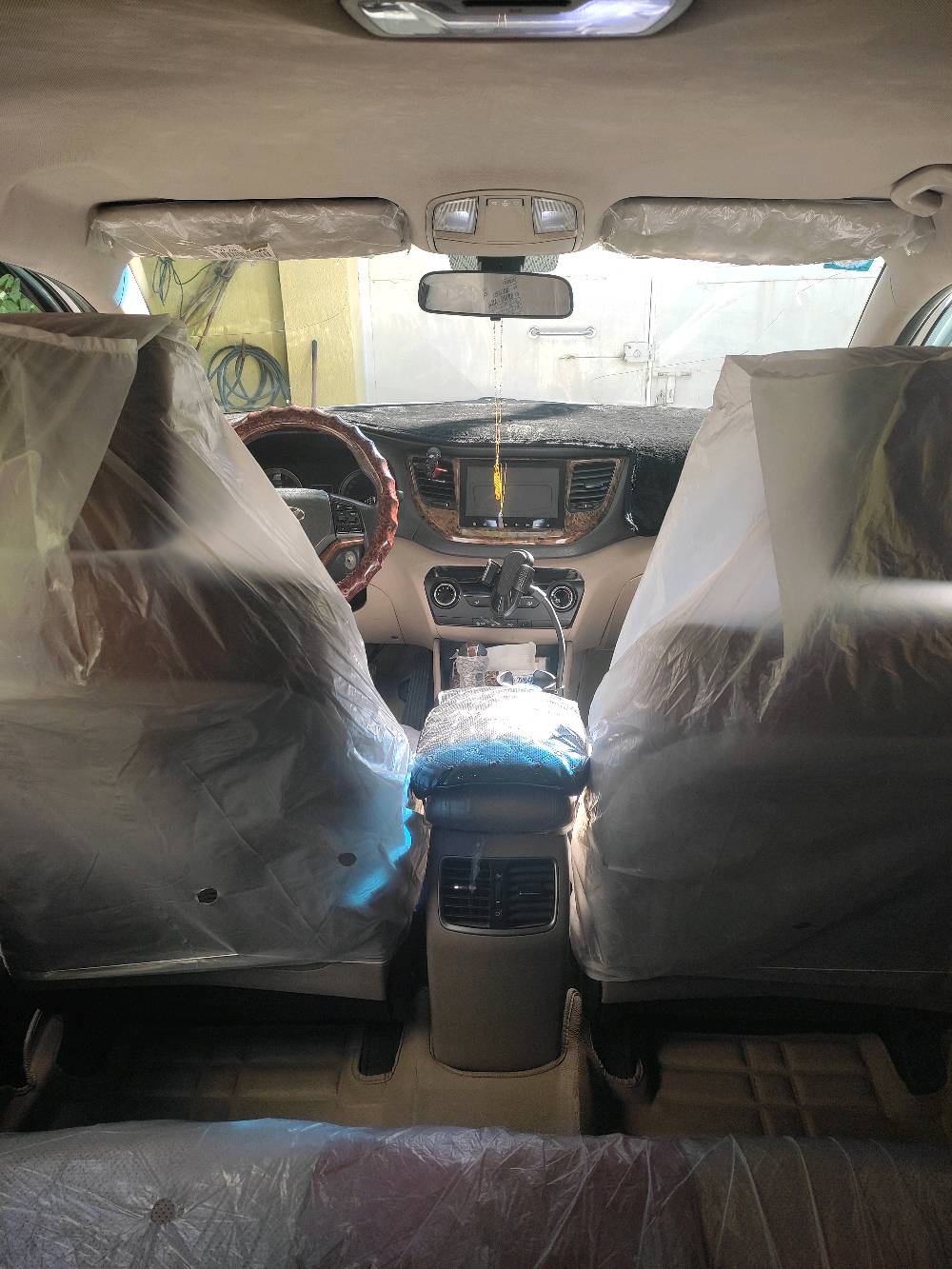 السلام عليكم
توسان موديل 2018 خليجية محرك 2000 دوش ماشية 87 الف مكفولة من الصبغ والتبديل رقم بغداد مكاني بغداد البياع