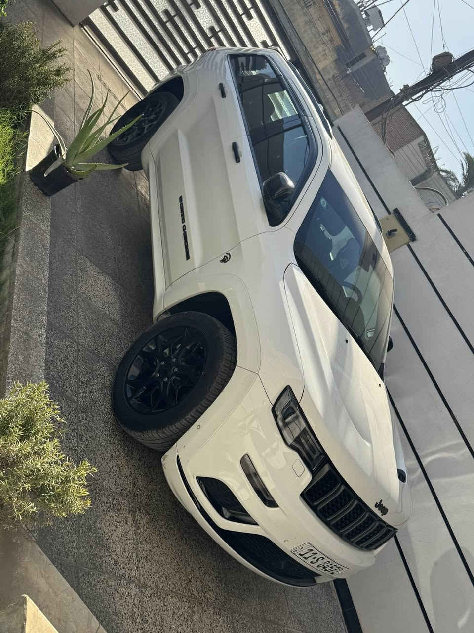 السلام عليكم جيب 22 s 
وكاله هارلم كفاله عامه السياره
ماشيه 29 m 
مغلفه ppf بلكامل 
مكان السياره بغداد 
***********
