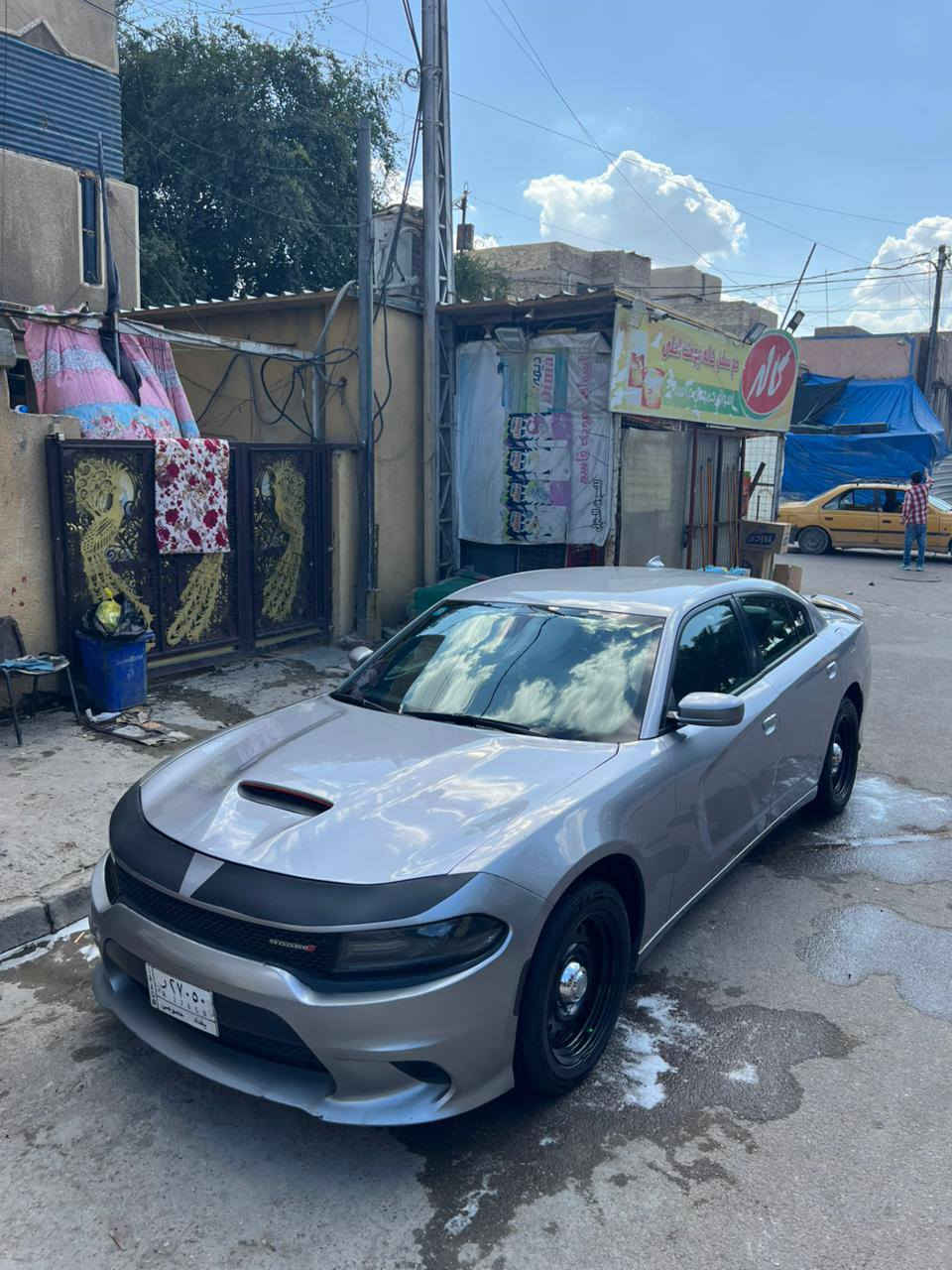 سلام عليكم
سياره جارجر موديل 2016 مال بيت فقط البيع 
سياره امريكيه
  حادثه جاملغ اليمن مبدل+بارد كد شبر جاملغ الخلفي محدثه دعاميات امامي وخلفي +بنيد 
مواصفات سياره 
تشغيل عن بعد
تحكم ستيرن
كشن ساهق كهرباهي فقط
تخم تاير جديد ويل بوليسي 
سياره ماشيه90الف كيلو فقط
سياره جاهزه من كل نواحي وخير من الله جديده معنه الكلمه 
سياره رقم بغداد وتحويل ثاني يوم 
تصال على هاذ الرقام 
***********
***********
