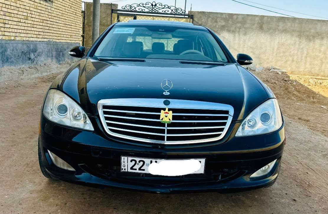 مارسدس 550 S اعلى مواصفات
ادوات (متؤمة) لوحات وسنوية ووكالة شمالية
دخول جديد 
كفاله من الكصة والضربة
مكينة وكير وحدادة كفالة
دواخل عسلي
السيارة جديده ونظيفة 
السعر 94 
البصرة شط العرب
*********** البصرة, العراق
