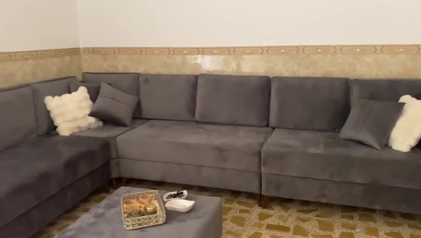 السلام عليكم
ديوان خشب زان ، شرائط اسفنج سوفت طبي 
مستعمل قليل، نظيف جدا بدون اي عيوب نهائياً 
السعة : ١٠ مقاعد 
القياسات تقريبا ٣٦٠*٣٦٠ سم والقطع متحركة يمكن التحكم بها حسب قياس الغرف عدكم 
المكان : موصل / حي الشرطة


**إذا كنت صاحب هذا الإعلان وتريد حذفه لأي سبب، رجاءا أرسل رسالة إلى الدعم الفني**