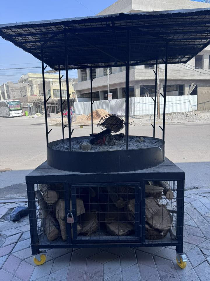 سلام عليكم محل اسماك ودجاج للبيع كامل جاهز مكانه مشتل شارع تجاري موقع كامل ما عايز اي شي  للستفسار ***********
