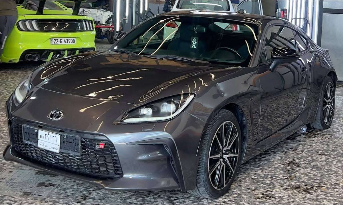 سلام عليكم السعر جوه السوك
GR86   موديل 2023 

 سعر $106

مكينه 2400
كير عادي 
بدون رقم 
ماشيه21 الف 
 حادث بنيد وجاملغ 
مكانها بصره

*********** واتساب
