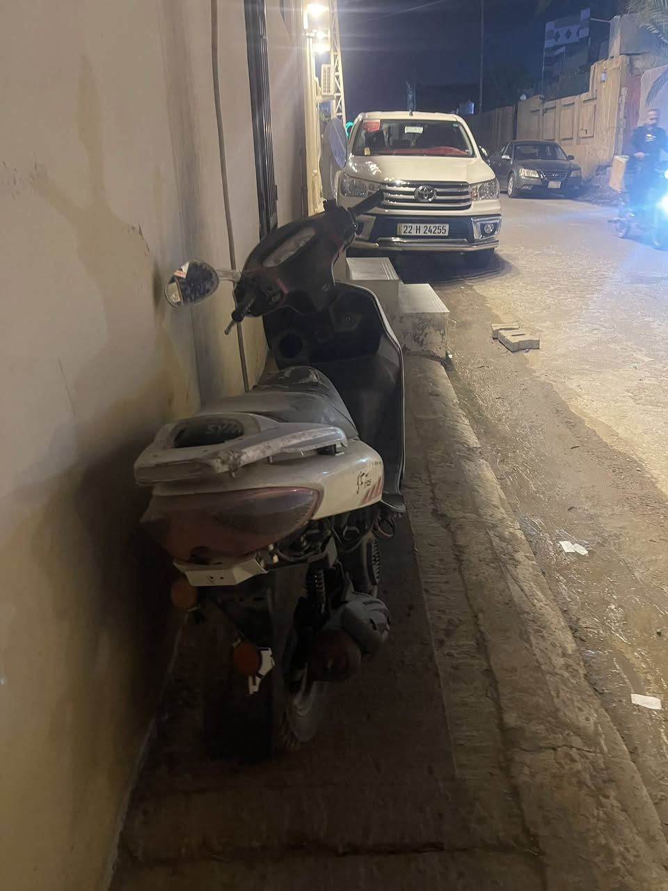 السلام عليكم سايم 140للبيع 2019 ناقصه بس كفرات الدراجه مكينه نضيفه  بس الدراجه متروكه
***********
