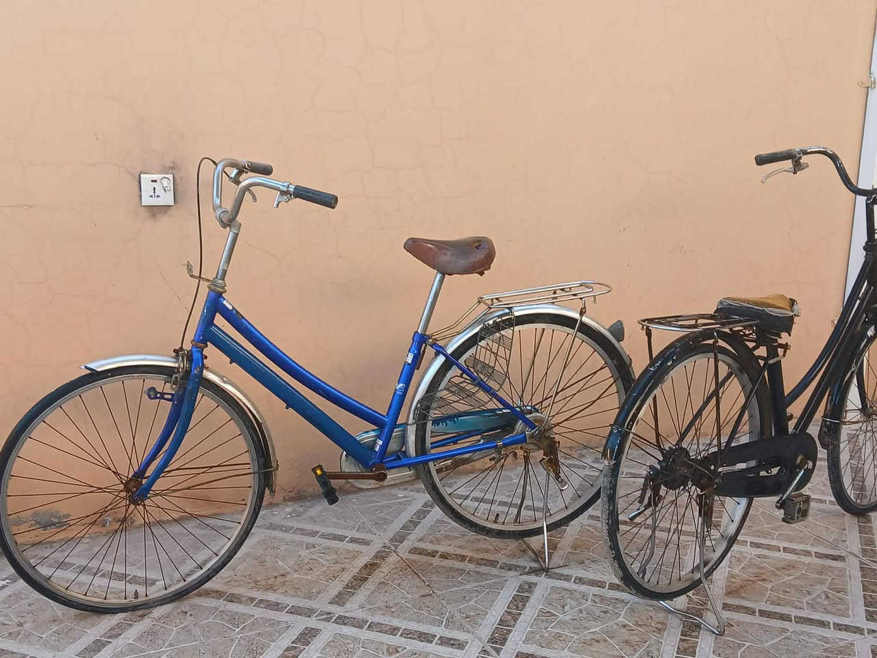 السلام عليكم بايسكلات ثنين للبيع السعر 70 الف بي مجال حك الجيه
للتواصل على الرقم حصرا: ***********
