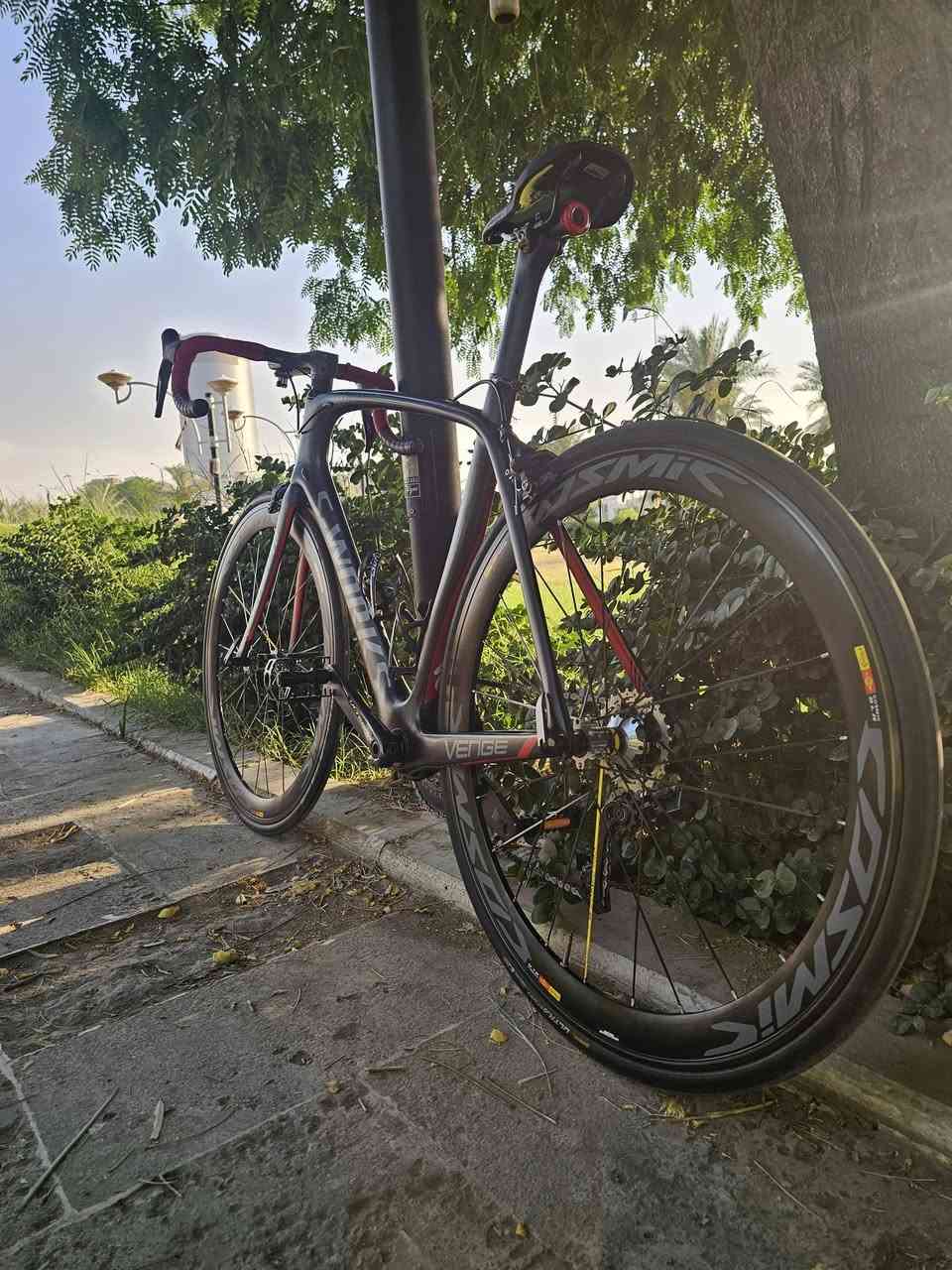 اعاده نشر بسبب الوعود الكاذبه 

مليونين و700 الف وبيه مجال للطيبين 😊

دراجه اورجنال شركه S-Works vange  2012-2014 
نوع متانه الكاربون FACT CARBON 11 R

نوع السستم كهرباء من
 شركه شيمانو اوالتكرا R8050 ياباني اصلي 😘 

عدد السرعات 11 خلفي 
2 امامي 

الدراجه فول كاربون ما عدا الوياله نوع الوياله PRO COZMiC والوياله طرب فول الصوت جدا جدا عالي 6 بنط 😙😊

الحجم الفريم 54 من طول 172 الى 180 cm

واتساب ***********

