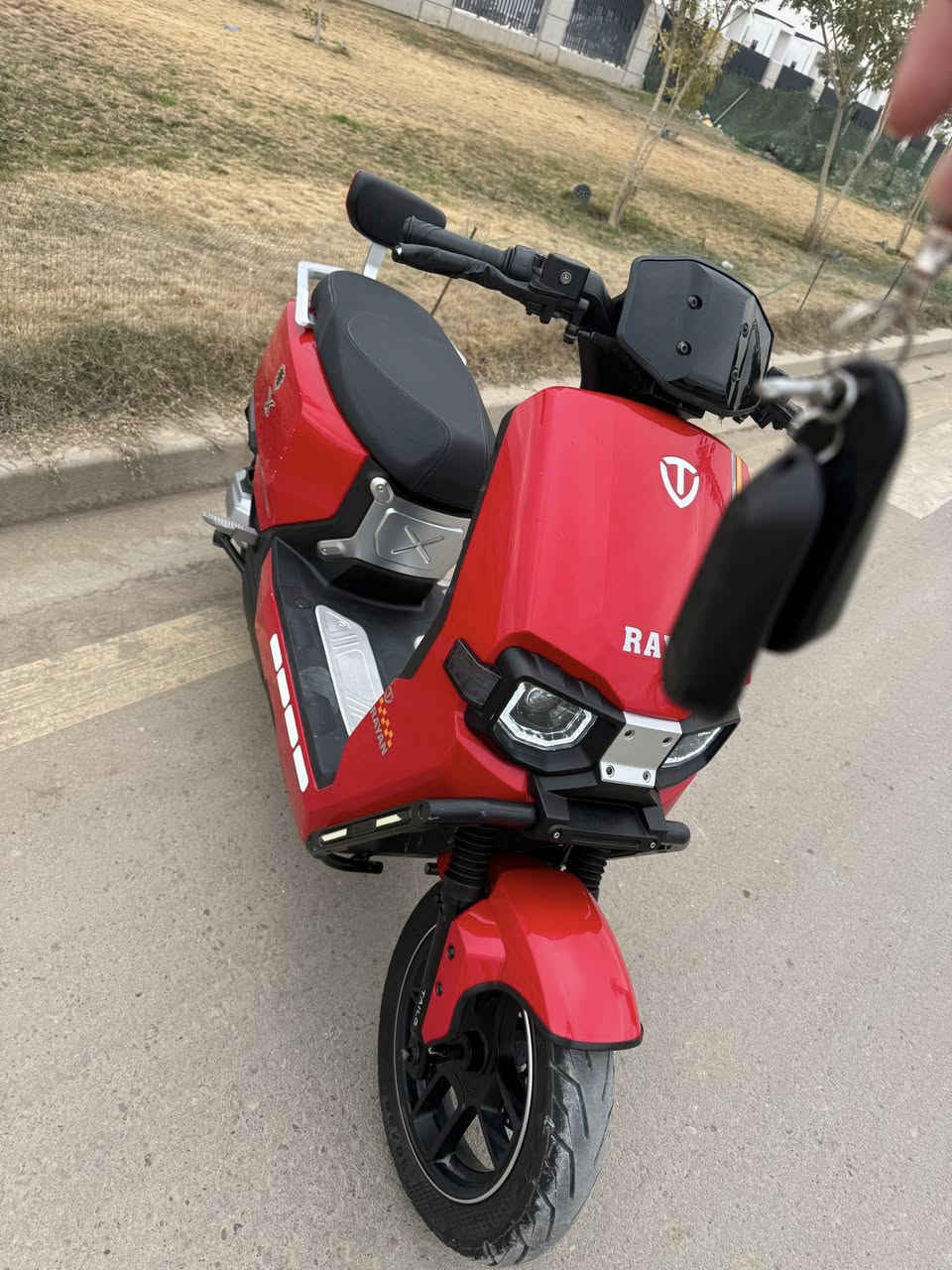 للبيع ريان وحش الكون ٦ بطاريات مسطرة ملف 2500 مستخدمة شهرين بعدهة جديدة وبطارياتهة جددكاملة ما بيهة نقص سعرهة ٨٧٥ الف قفل 
مكاني ابو غريب الزيتون مجمع بدور بغداد ***********//***********
