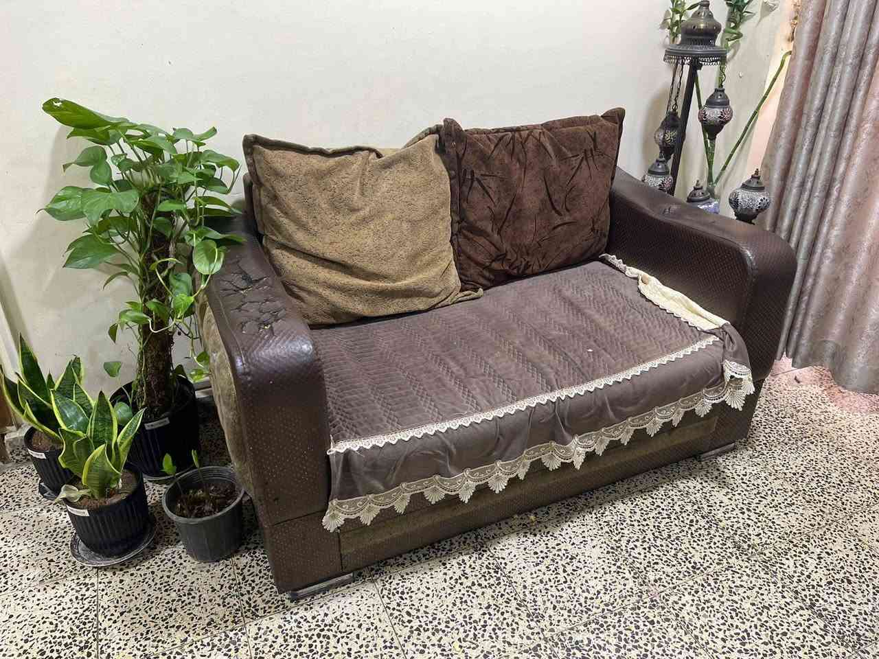 تخم شغل عراقي ١٠ مقاعد ب٤٠٠ فقط ضرر بليده @


**إذا كنت صاحب هذا الإعلان وتريد حذفه لأي سبب، رجاءا أرسل رسالة إلى الدعم الفني**