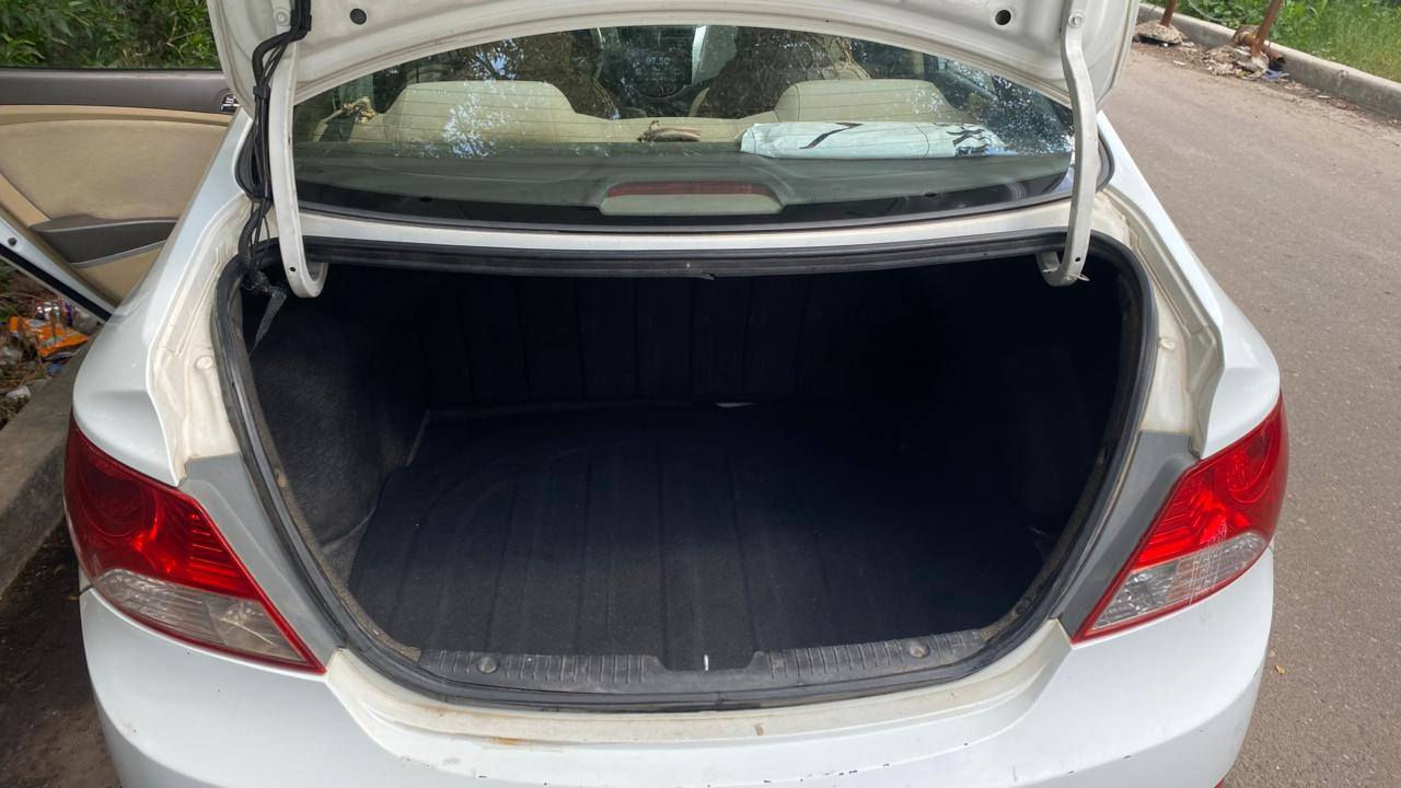 هيونداي اكسنت للييع
مكلف بالنشر رجاءا لتدخلي عالخاص خابر عالرقم أو راسله واتساب
اكسنت موديل 2015 ماشية ٨٣ الف كيلو متر محرك 1600 شرط تحويل سنوية كير ومحرك مكفول ما مفتوح اربع جامات كهربائية كامرة خلفية فتحة سقفية تحكم كهرباء نظام ECO اقتصادي بصمة أبواب سنترلوك ويل كاب بلادي تدفئة تبريد بيها صبغ جزئي
السعر ١٠٨ ورقة بيها مجال بسيط
بغداد / الاعظمية
لتواصل *********** وبيه واتساب
