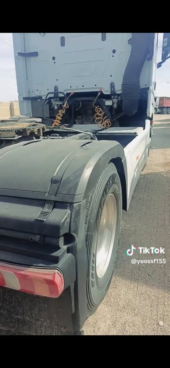 سلام عليكم وحش موديل 2015 رقم دهوك بس راس مسجاله بسمي مكينه 71 كور عالي سياره جديده معنه كلمه مكان سياره أبو غريب ***********
