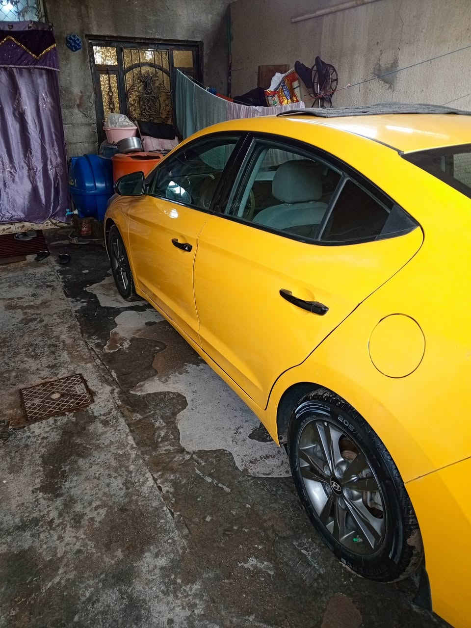الانترا 2017 السيارة لون اصفر ولاكن رقمهة بصرة خصوصي السيارة وارد امريكا بدون ضربة الرقم *********** السعر 130 وبي مجال قليل للطيبين العنوان المعقل
