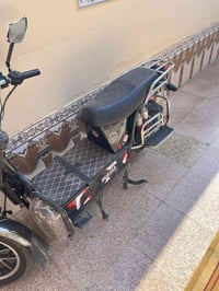 بيسكل ٢٠٢٣ نضيف مامتعوب بدون بطاريات ٤٠٠ وبي مجال ٠٧٨١٧٨٠١٣٢٣