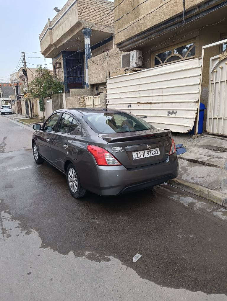 سلام عليكم نيسان فيرسا 2018 فول مواصفات بصمه تحكمات ستيرن ويل كاب كامره تحكم مري كروز مثبت سرعه شاشه بلاديه كير مكينه فول ماشيه 80 
سياره مال بيت وخير من الله سنويه جديده وهزه ورقم جديد سياره حادث امريكا بس خشم البنيد وبيهه 4قطع 
بدون دواخل مكانه بغداد الغزاليه سعر 87 رقم *********** ل تعجبه ل سياره يجي يشلع عيوني ول مايعجبه يعبر المنشور بغداد, العراق

