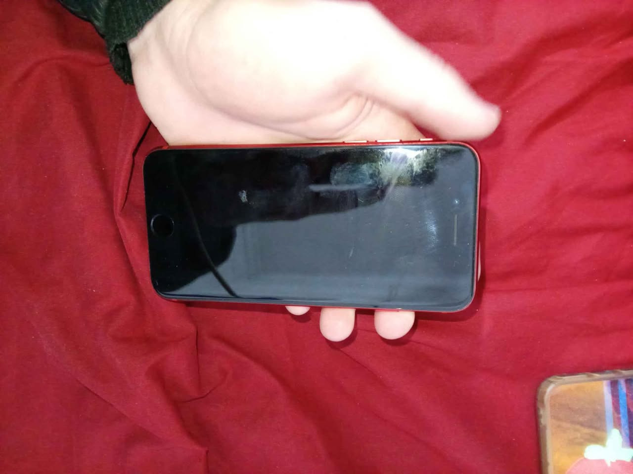 ايفون SE  الجيل الثاني
جهاز مكفول
بطاريته 76
السعر 150 بي مجال بسيط
المكان شارع فلسطين و يوجد توصيل
*********** بغداد, العراق
