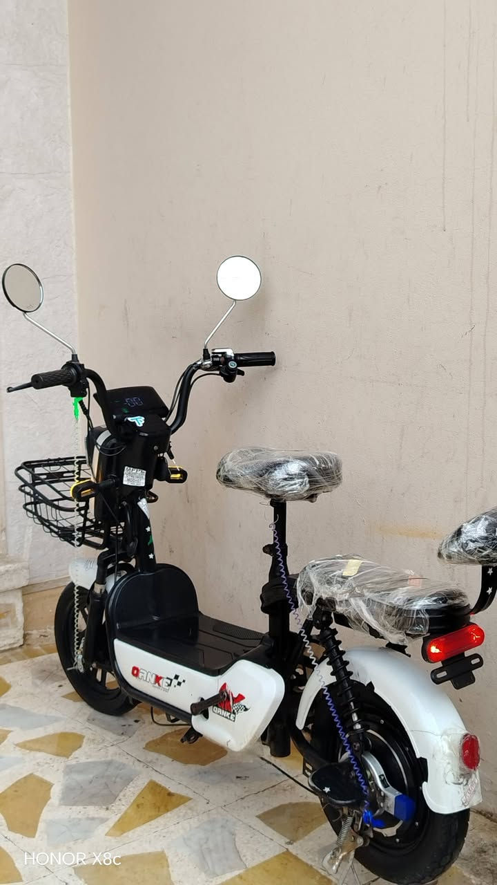 للبيع ماطور شحن  نظيف كلشي ما بي كلشي شغال مكان موصل أيسر حي المحاربين سعر 180


**إذا كنت صاحب هذا الإعلان وتريد حذفه لأي سبب، رجاءا أرسل رسالة إلى الدعم الفني**