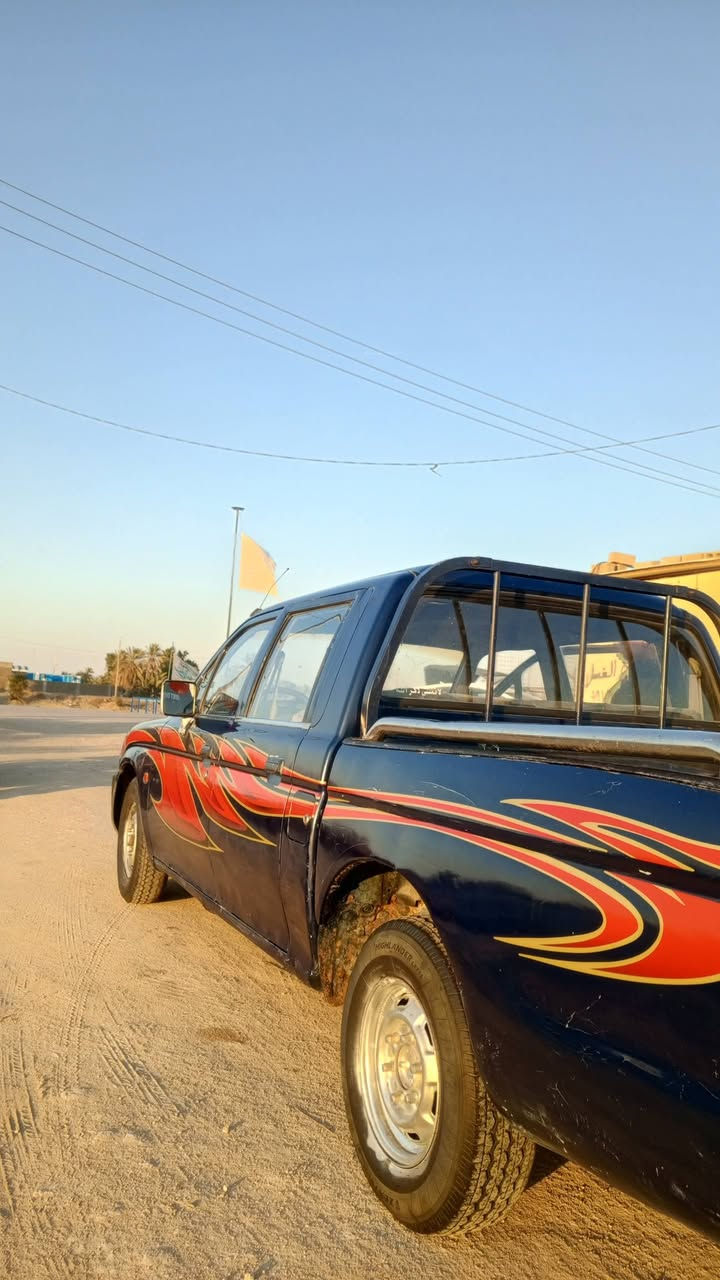 عليكم
مستبوشي 
موديل 1999
السياره مصبوغه صبغ عام 
السعر خاص 
***********
المكان سوق الشيوخ گرمة حلو
