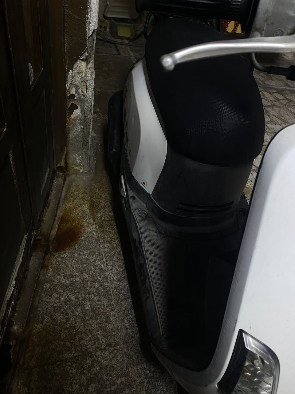 سلام عليكم دراجه بوليس صارهه شهر نازله رمبه سعر ٩٥٠ جيب فيتر وفحص نقصهه قبغ باتري فقط غير هذا شي اني خسار اي شي مو شراي لا يدوخني فضلن وليس امراً *********** مكاني بغداد البنوك
