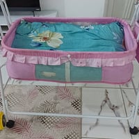 مغسلة حوض كبير • كاروك مفارش قطن • حماله طفل نضيفه