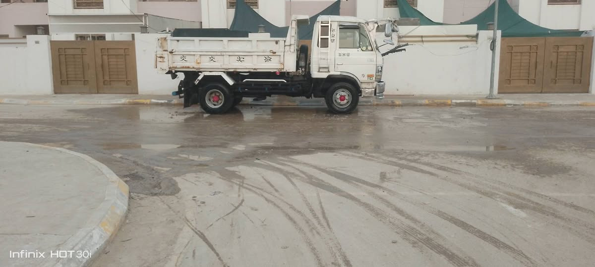 للبيع او مراوس بسياره صغيره كنتر نيسان 4طن رقم نكليزي مكاني الديوانية ***********
