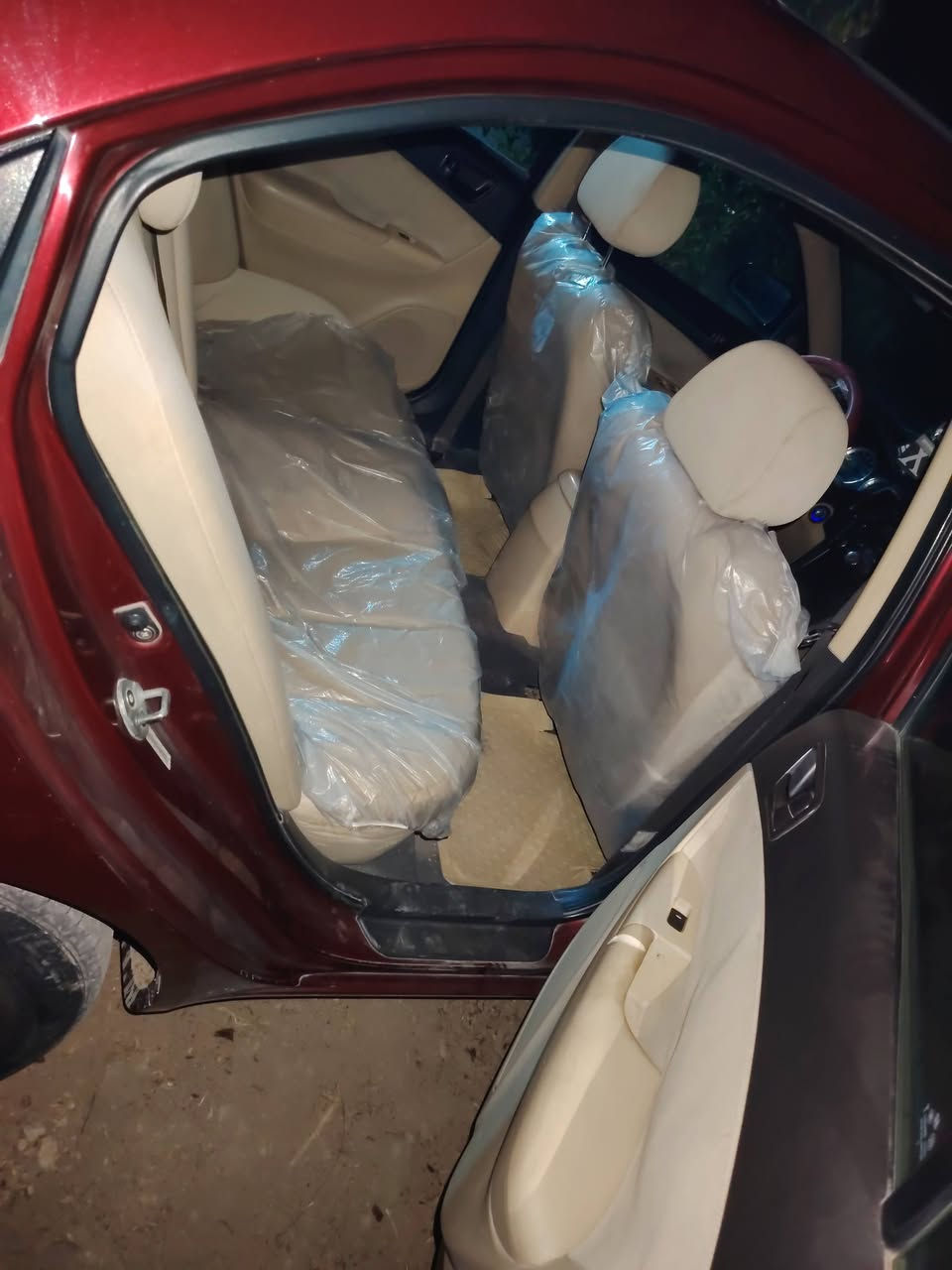 سوناتا للبيع موديل 10 امريكي قطعه وحده ***********
