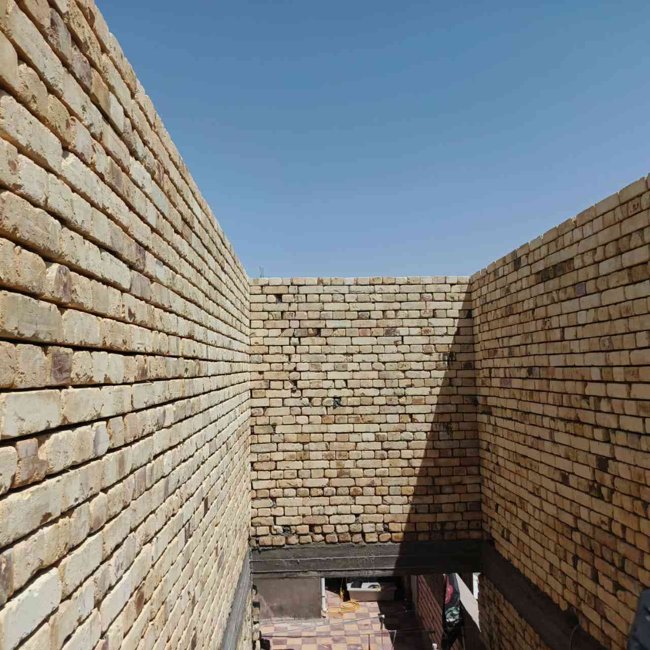 موجود خلفه بناء ع دبل وهذا راقمي شغلنه الي بصوره ***********
