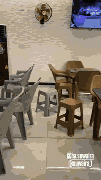 سلام عليكم 
قاعه للب.يع شارع الكازينوات مقابيل مؤكولات فاضل هيه وملحقاتها كامله اجارها 450 ب الشهر بيها ٣ بلايت فايف جديد ٤ شاشات بلازما جديد حجم ٥٠ وايضا ٤ يوبيأس سبلت كنتوري ٢ ونص طن جديد مبرده فيئايبي جديده نراكيل باللي فرعوني او ملكي عدد ١٠ نراكيل خشب صفصاف اصلي عدد ١٥ مجمده جديده براد تركي جديد ٩ طاولات صاج ٤٥ كرسي تركي حصيره ١٥ طبله منضومه انترنت ضوئي منضومه كامرات منضومه مشفر كاملات كاونتر المنيوم وسنك ٣ مفرغات صاروخيه بردات تفصال سحب جديد أقراص بليات خلاطات عدد ٢ احتياجات بارسته كامله هيتر منقله فحم و منفاخ مع ديكور القاعه كامل بلازما عرض قياس ٦٥ جديده كوفي كامل مكمل بس تستلم مفتاح وتتوكل على الله الكوفي معاميله بي وخير من الله بس السبب ضروف خاصه هذا رقمي والي ايحب يجي ويشوفه اني خادم ***********
