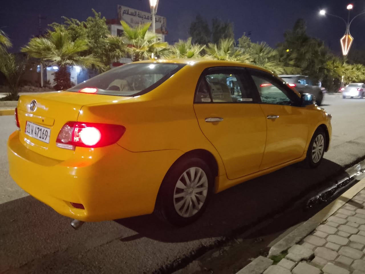 سلام عليكم كورلا للبيع موديل 2010 مشروع وطني بسمي بطاقة بانزين بيع 3قطع مبدل صدر تايرات محرك كير كله بل شرط دوشمه  سعر 95عنوان كركوك ***********
