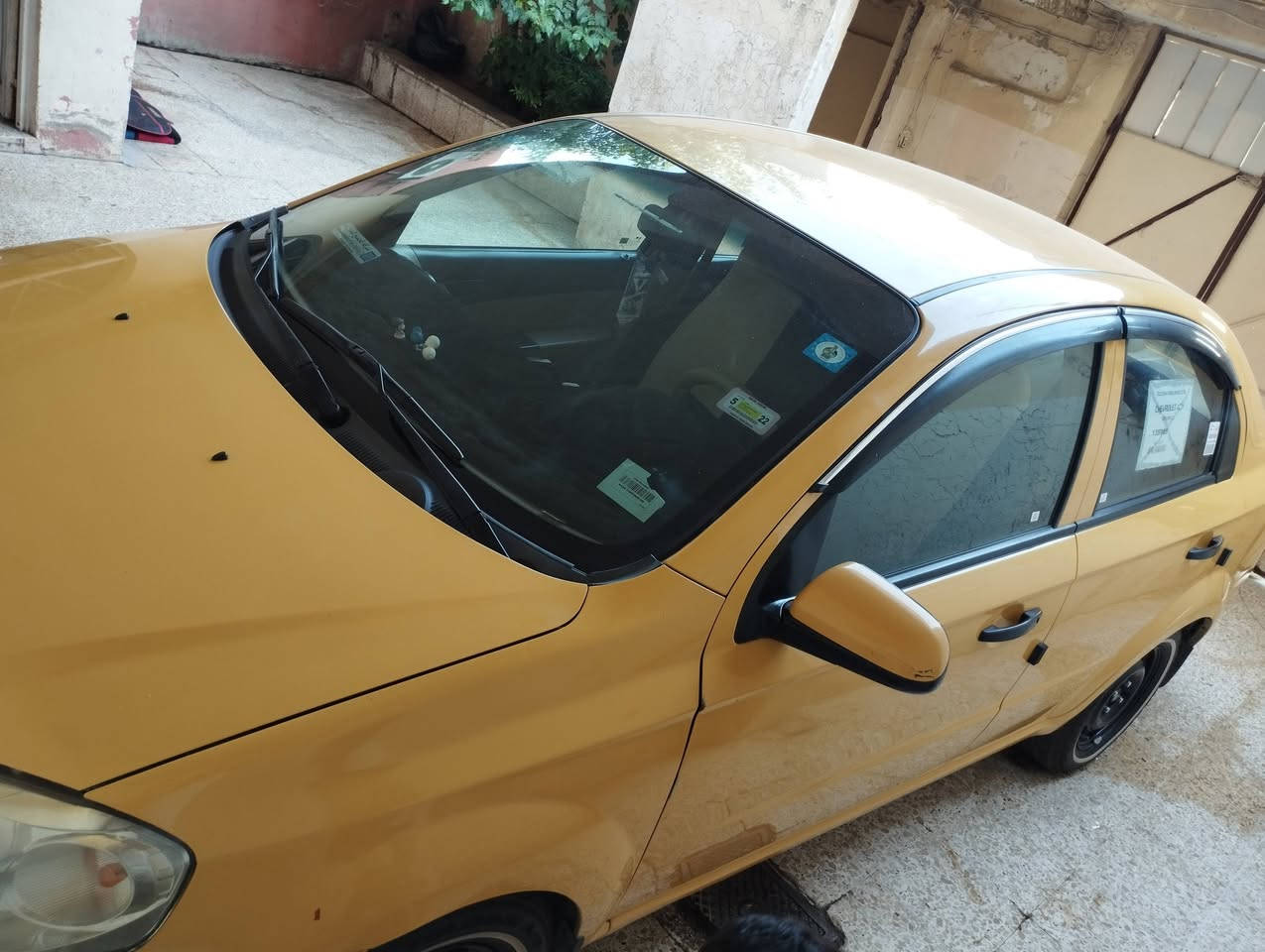 السلام عليكم
🚗 للبيع أفيو مؤسس 2011 نظيفة
المواصفات:
▫️ رقم بغداد مسطرة بسمي  🔴
▫️ كير محرك استرا شرط نضيف 🔧
      كير تماتيك شرط 
       طخم تاير جديد 
▫️ الضرر مابي اي ضرر  🛠️
▫️ أوراق مرور هيئة مصفّرة 📄
▫️ قابلة تحويل  🔁 
📍  مكان السيارة الموصل حي النور
💰 السعر 64 بيها شي بسيط
📞 ***********
