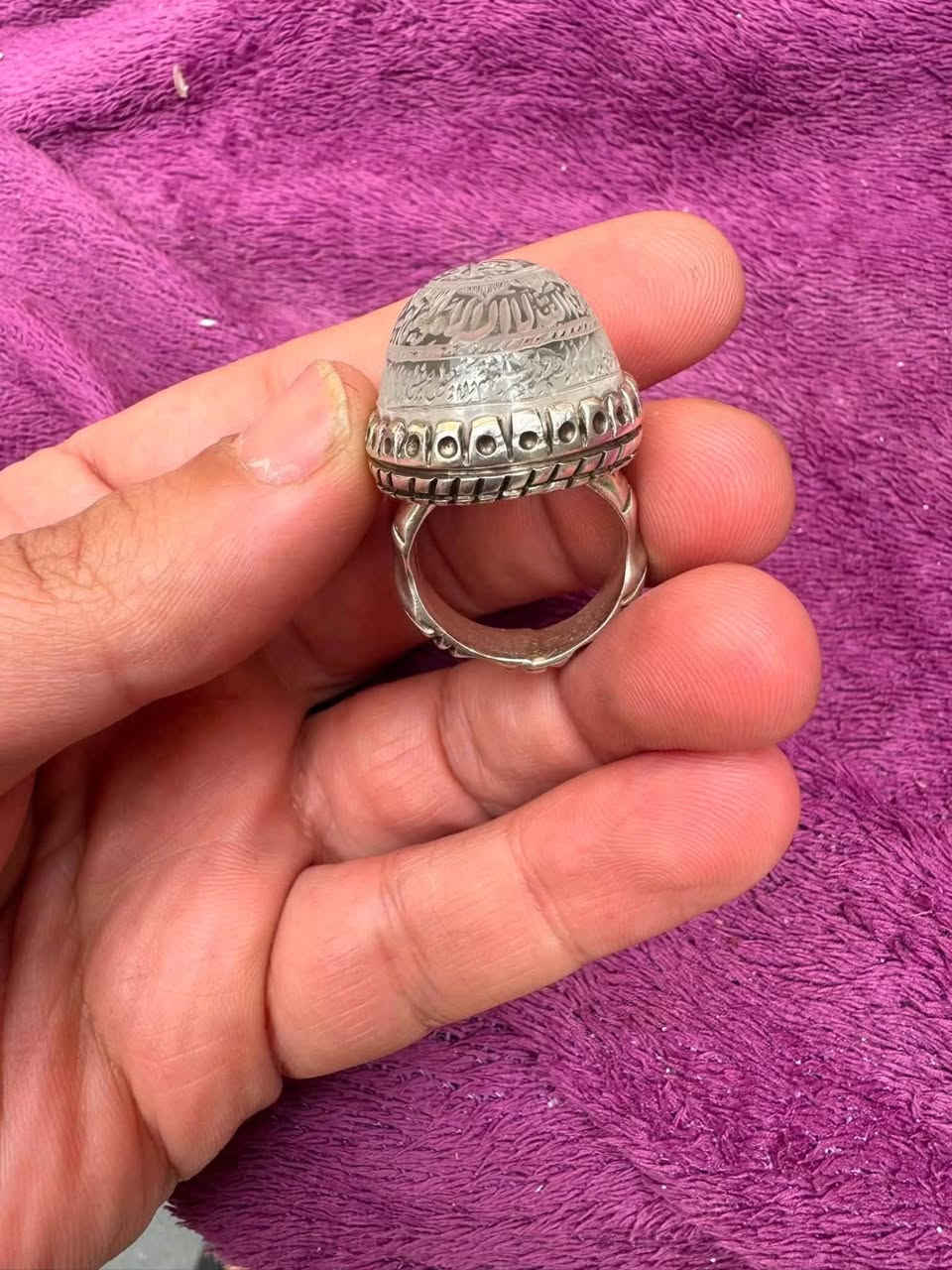 سلام عليكم در النجف قديم طبيعي خط (ايه الكرسي ) صياغه ثقيله للبيع مكاني بغداد


**إذا كنت صاحب هذا الإعلان وتريد حذفه لأي سبب، رجاءا أرسل رسالة إلى الدعم الفني**