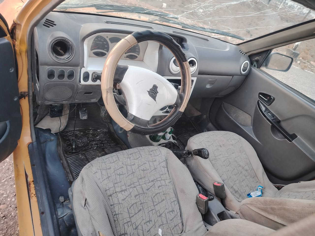 سلام عليكم سايبه مديل 12 رقمه نجف مشروع وطني مالكه جيراني كهربائيات شغاله كشره كدام عينك سعر 17 وبيه مجال للاستفسار لاتصال *********** تصال مكاني ديوانيه عفك
