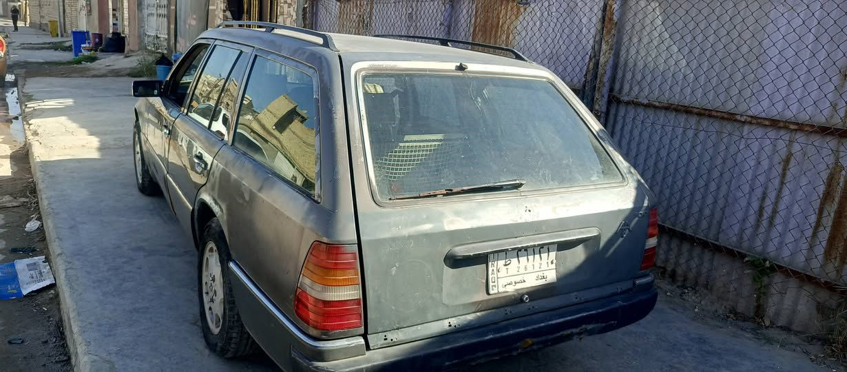 البيع و مراوس مارسيدس ستيشن الموديل 1992 مكينه وكير بطه 300 سعر 40بيه مجال رقم ***********
