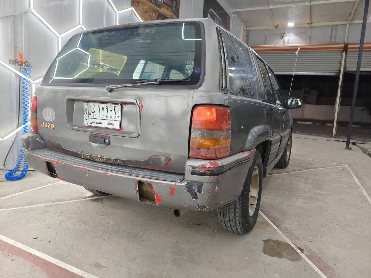 جيب ١٩٩٣
رقم بغداد مشروع وطني 
محورة محرك وكير جدد
السيارة جاهزه وكلشي شغال بيها 
مكاني ناصرية 
السعر ٣٧
*********** ناصرية, ذي قار
