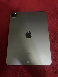 ايباد 11 • شاشه مكسوره • كفاله عامه