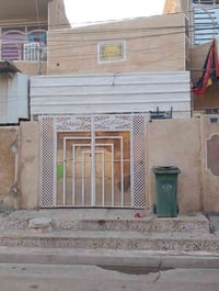 مشتمل للبيع المكان بغداد الحسينية قرب الجسر منطقة الضباط المساحة 75م ط...