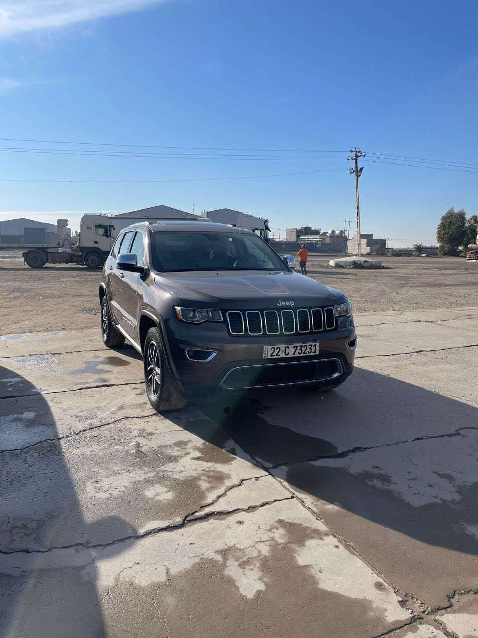 جيب  2020 لمتد
رقم اربيل
ماشية 62000 ميل
بدون دواخل 
فتحة
داخل بيجي
فقط باب السايق مبدل
السعر 230

‏‭٠٧٧٠ ٢٥٩ ١٦٣٢‬
