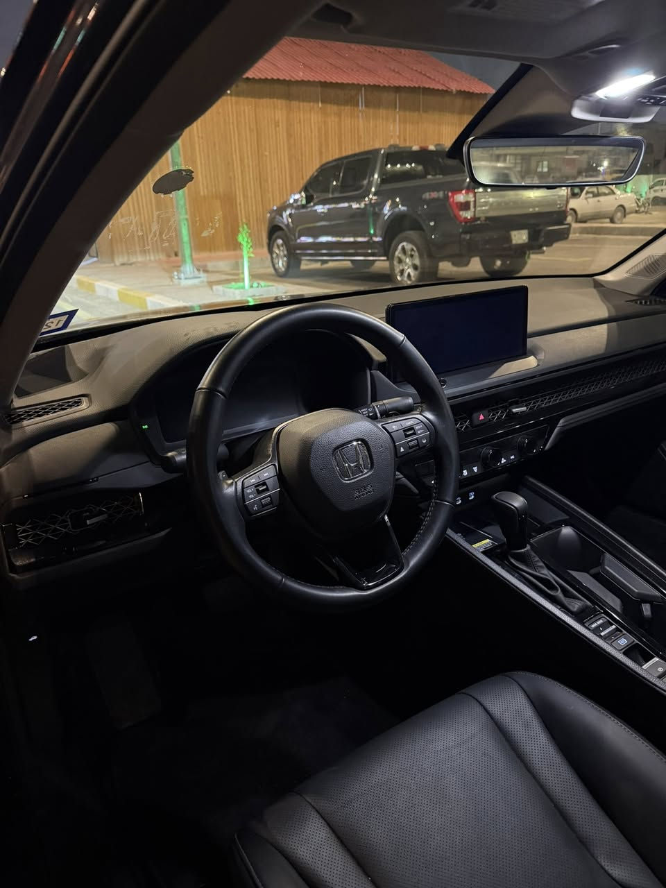 السلام عليكم هوندا اكورد EXL موديل 25 حادث خفيف موضح بل صور بدون دواخل ماشية 10 الف السعر 220$ للاستفسار ***********
***********
