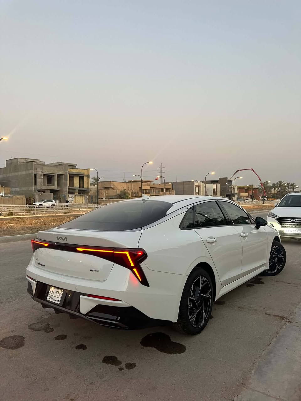 يا الله للبيع بدون مروس K5 2025 حادثها فقط بنيد مبدل مال تفصيخ بدون  دواخل بدون شواصي ماشيه فقط 1700ميل يعني فول  مواصفات جتي لاين 2750كيلو متر السياره بحالة الوكالة  تترقم جميع المحافظات للتواصل ***********
