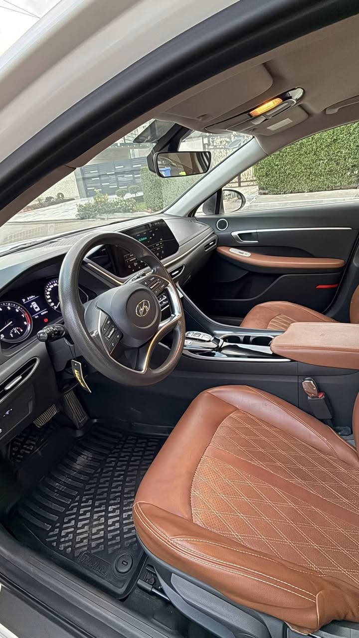 السلام عليكم
للبيع او المراوس
سوناتا موديل 2020 خليجي
ماشية : 41 Km حقيقي
المواصفات :
تحكم ستيرن جهتين 
شاشة اندرويد
كروز سرعة 
محرك 4 سلندر 2500
قطعتين تبريد 
اشاير بالمري 
لايت 3 عدسات بلادي مع تحكم ماطور صعود ونزول
كشنات جلد 
كير دكم 
حساسات خلفية وكامرا
ويل كب كروم 
مانع انزلاق 
دبل ايرباك 
ملاحظة: السياره خليجي جديدة وجاهزة ومابيها اي نقص
فقط بيها بارد كلش بسيط بالباب الخلفي
( السيارة رقمها بغداد وبأسمي)
العنوان : بغداد/ السيدية 
للتواصل ***********
