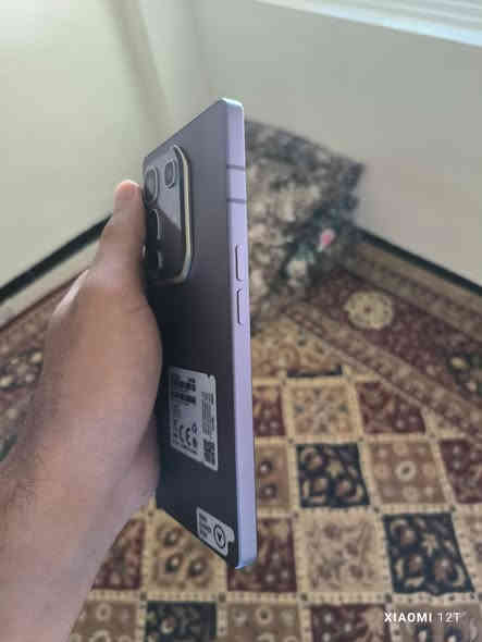 جهاز infinix note 50 pro plus للبيع بسعر 380 ألف
الجهاز معروف مواصفاته و سعر الجديد مالته بـ460 ألف 

الجهاز أخو الجديد شخطة ما بيها يعني نظافة 99% استخدام شهرين وياه غراضه كاملة 

للمراوس بجهاز شاومي 13T pro أو تكنو كامون 40 بريمير شرط يكون غراضه كاملة 

أو بيع بسعر 380 ألف 

مكاني موصل فقط ما عندي توصيل 

خاص أو واتساب على ***********
