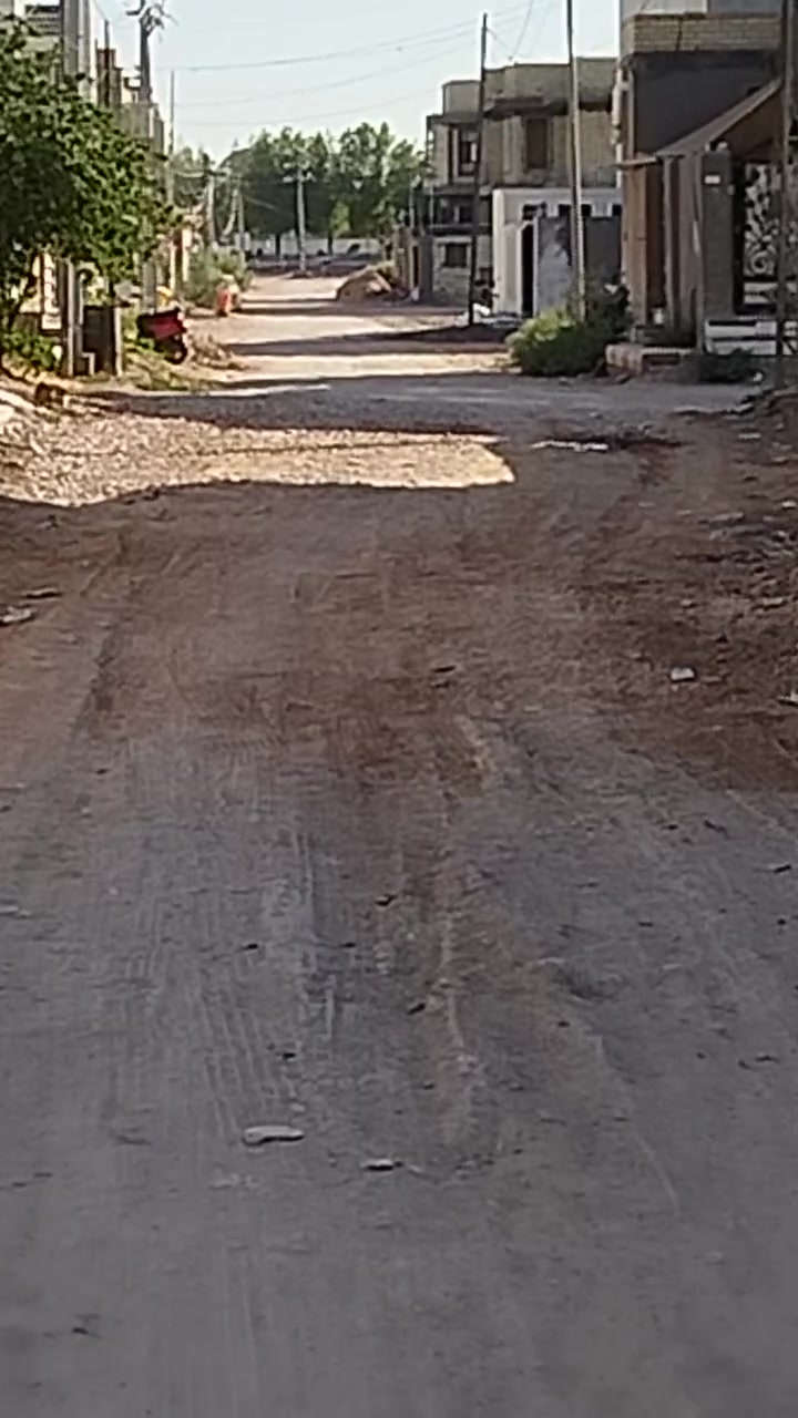 قطعه للبيع 
حله قرب المحكمه الجديده طابو صرف مساحه 125 متر ركن عل شارعين موقع سكني ممتاز..
                     مكتب عقارات
           المهندس محمد الريس للعقار 
                  ***********
