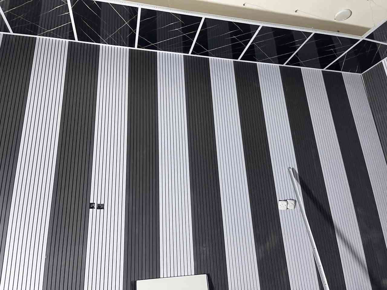 سلا عليكم
اعمال ديكور داخلي 

بسعار مناسبه 
سقف. عدل 
سقف طابقين ديكور خاسف 
تغليف حدران شرايط
بديل الرخام 

بديل شيبور 
بديل خشب 
للستفسار ***********
