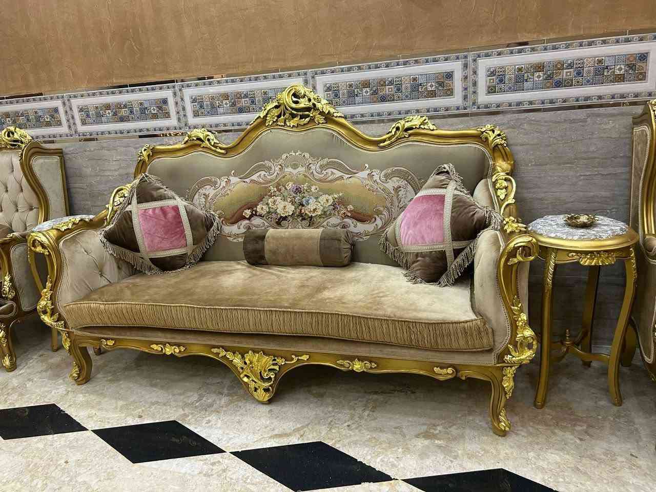 تخم ملكي للبيع  بعده بلنايلون  السعر  ١٩٠٠ مكاني  الكوت منطقة لكراضيه


**إذا كنت صاحب هذا الإعلان وتريد حذفه لأي سبب، رجاءا أرسل رسالة إلى الدعم الفني**
