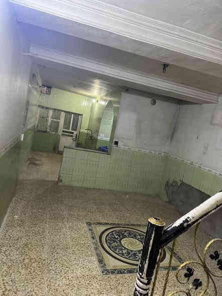 مشتمل للايجار الشعب سوك شلال  خلف جاتو باريس
٨٠ متر ستقبال وحولي خدمات ومطبخ كبير 

الطابق الثاني (٢) نوم 

معروض بمكتب الكناني ***********

٤٠٠ الف قفل
