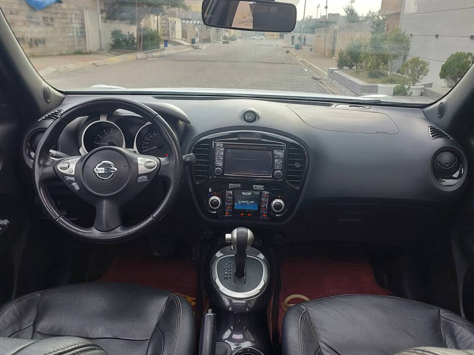 للبيع سيارة نيسان جوك ياباني موديل ٢٠١٨ خليجي فول مواصفات ١/١ سيارة مكفولة من الصبغ و تبديل من دعامية للدعامية بس بي مكانين تعديل بارد بسيط على كد اصبعين كير و محرك شرط ما مفتوح و ما بي أي عيب سيارة جديدة ماشية ٤٨ الف حقيقي ٤ تايرات جديد حدادية جديد يعني ربع دينار مصرف مابي 
مواصفات 
بصمة أبواب و جنطة + بصمة تشغيل 
سقف بانوراما 
زراكات مال لايتات 
ويل كروم اسود بلادي رياضي 
لايتات لد + زينون + LED 
لد نهاري + لايتات AUTO 
كشنات جلد + كشنات جك + كشنات تدفئة 
تحكم ستيرن فول + تحديد سرعة 
شاشة + كامرات ٣٦٠ درجة + أوامر صوتية + شاشة اعطال 
تحديد مسار + نقطة عمياء 
شاشة لتحكم بالتبريد + نفس شاشة لتحكم ب أنظمة قيادة 
أنظمة قيادة ECO + SPORT + NORMAL 
تبريد لمس + تبريد AUTO 
مراية ترحيب + مراية شفط 
اشارة بالمراية + مراية اسود + مراية هيتر 
مراية كهرباء + ٤ جامات كهرباء
محرك ١.٦ بدون تيربو المرغوب 
و بعد مواصفات هواية مكان سيارة كركوك سعر ١٢٥ و بي مجال بسيط رقم موبايل *********** كركوك, العراق
