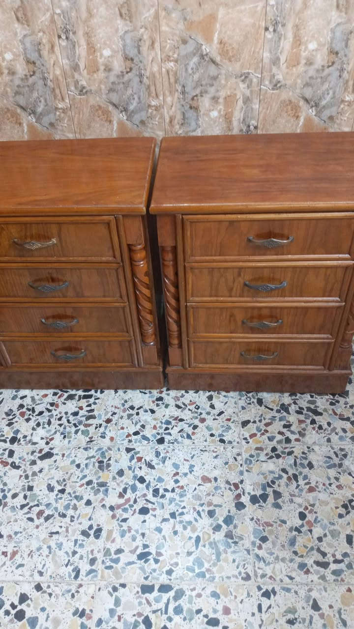كومديات صاج تزكام مستعمل عرض 60سم ارتفاع 75سم عمق 40سم السعر 80 وبيهن مجال العنوان بغداد حي الإعلام سوق اميمه  حي الشباب نهايته الشارع فرع ماركت فريش موبايل عراقنا وتساب بي 
*********** 
***********
يوجد توصيل غير مجاني داخل بغداد فقط
