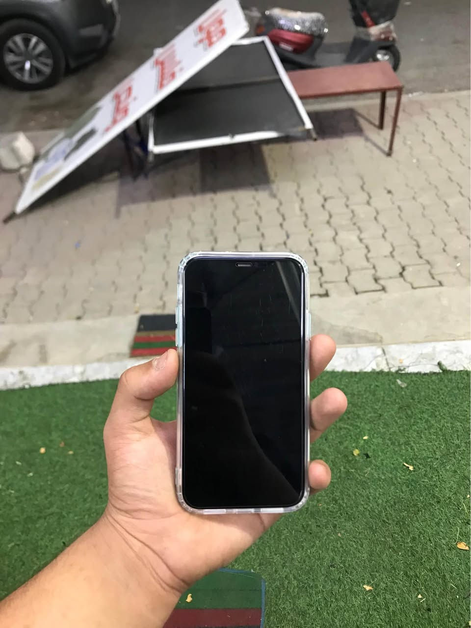 للبيع 11 كامرتين

ذاكره 64 جهاز بلادي 

بطاريه 79 بلادي 

شاشه بلادي بس بيها بل زاويه هيج بياض بسيط بشرط لايكبر ولا يزيد وذا سوي اسود يروح ميبين 

فيس إيدي شغال ✅

جهاز نضيف معنه الكلمه كامرات دمعه سماعات سيم كارت كله شغال 

سعره 195 وبيها مجال 

عنواني كركوك 

*********** كركوك, العراق
