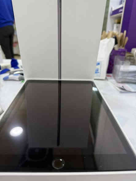 السلام عليكم 
ايباد 9 ذاكرة 64
الجهاز شرط لامفتوح ولامصلح الكارتونة الاصلية معاه
البطارية 58‎%‎
السعر 175 الف
للاستفسار ***********
موصل/برطلة
